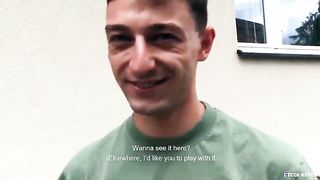 Чешский гей ебется с польским пикапером в лесу