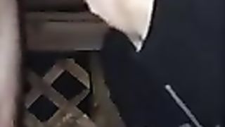 Глубокий заглот волосатого хуя от молодого голубка