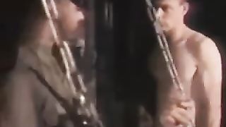 Очередной невнимательный гей стал жертвой в БДСМ порно видео