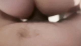 Трахаю лучшего друга в задницу на софе в позе раком