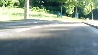 Наблюдение за публичным сексом развратной парочки