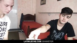 Молодые студенты согласились потрахаться на камеру за приличную сумму