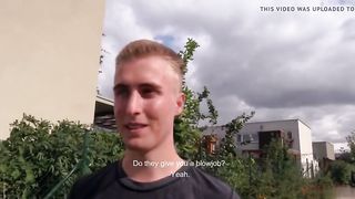 Предложил первому встречному пососать хуй и тот согласился