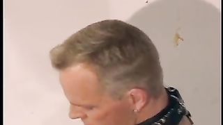 После закрытого показа фетишистского наряда брутальные геи трахаются вдвоем