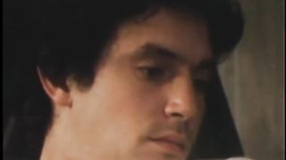 Два пацана трахают молодого блондина в рот и задницу