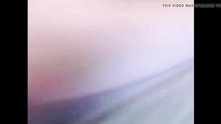 Худенький гей дает в попку перед вебкой на кровати