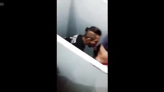 Подборка анального секса парней в публичных местах