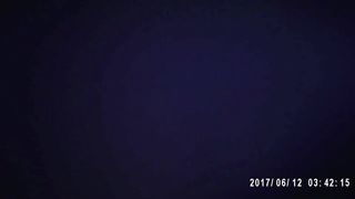 Гей в общественном туалете дрочит большой хуй незнакомца