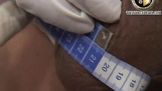 Врач после обследования простаты дрочи член пациента