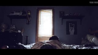 С наслаждением вылизывает очко знакомому парню со двора