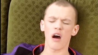 Обыкновенные дворовые ребята решили попробовать анальный секс