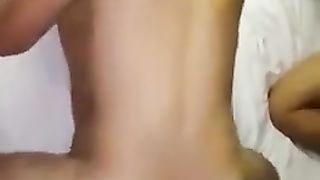 Парни сняли жесткое домашнее порево с фееричным аналом