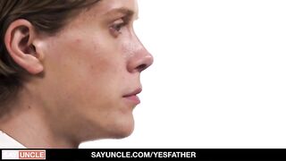 Пастор трахает бизнесмена в задницу