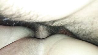 Пенис трахает задницу гея крупным планом