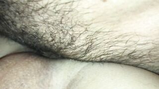 Пенис трахает задницу гея крупным планом