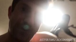 Любовник мастурбирует мой хуй и трахает меня в жопу в POV