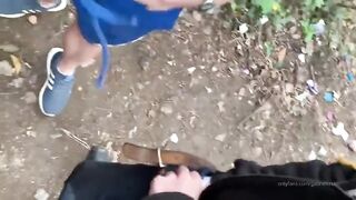 Три гомосексуалиста ебутся возле сетки рабицы