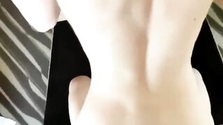 Татуированный мужик отымел свою сучку в попец