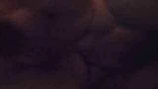 Толстяк трахает любовника в парике