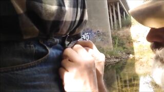 Бородатый дед сосет мой член