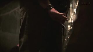 Скрытая камера в мужском туалете засекла писающих самцов