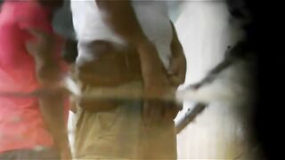 Подглядывание за писающими мужчинами