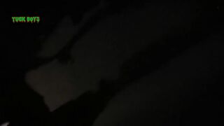 Черный хуй трахает друга раком в POV хоум видео