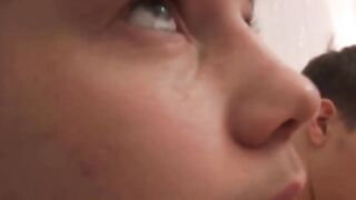 Иногда в отношения пар влезает третий партнер