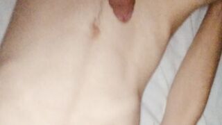 Подборка с парнями, которые ласкают свои фаллосы и кончаю