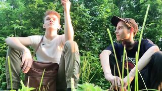 Вышли с другом гулять в лес и он сделал шикарный минет