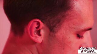 Подрабатывают и трахаются в чужом доме