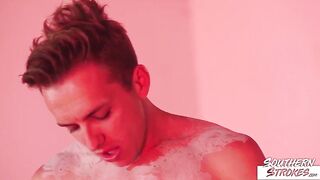 Подрабатывают и трахаются в чужом доме