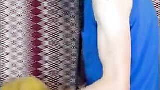 Пацан ебет игрушки