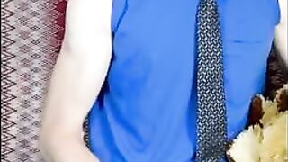 Пацан ебет игрушки