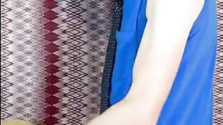 Пацан ебет игрушки