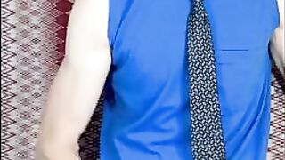 Пацан ебет игрушки